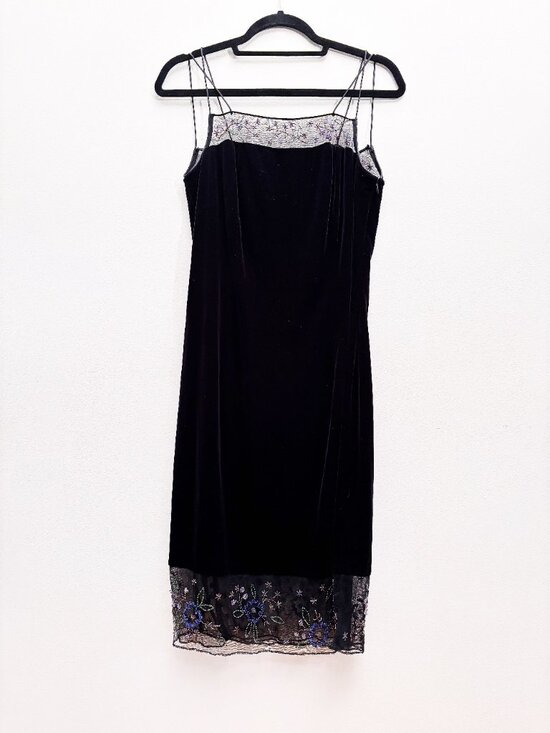Rimini Dresses & Skirts - Rimini by Show Black Velvet Beaded Cocktail Dress Size 8